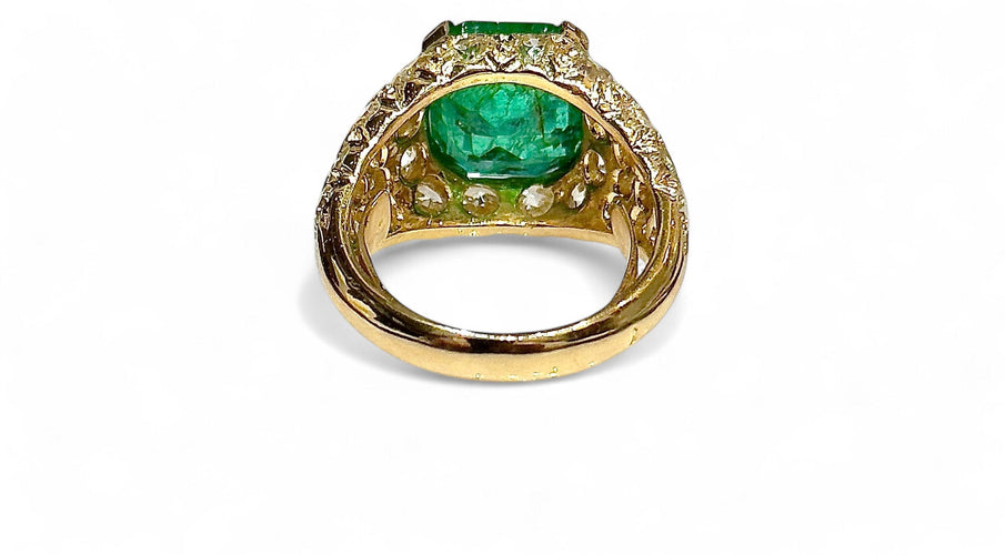 Bague en or jaune 18 carats diamants et émeraude 58 Facettes
