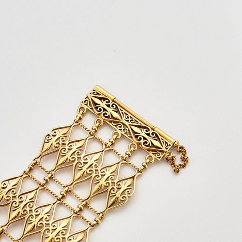 Bracelet Bracelet manchette à décor ajouré or jaune 58 Facettes
