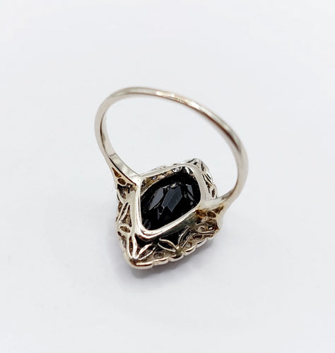 Bague 50 Bague pompadour art déco en platine, saphir 4,30 carats et diamants tailles anciennes 58 Facettes A06672