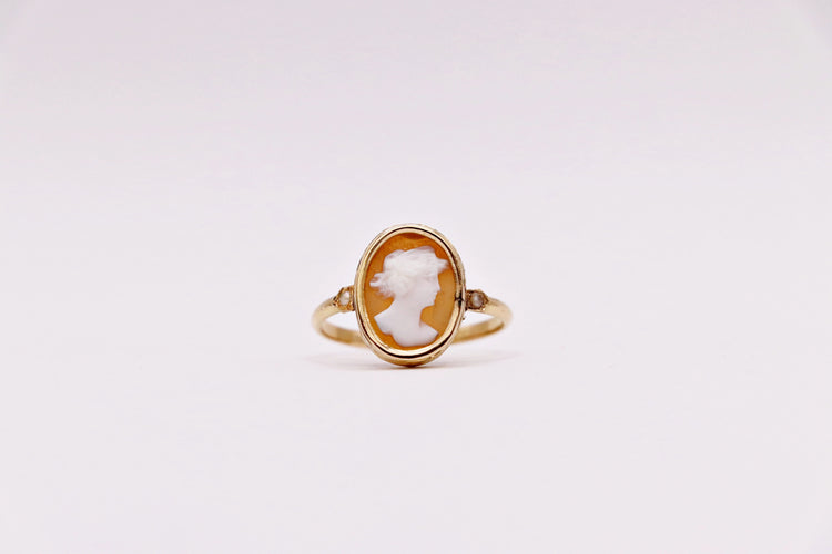 Bague 56 Bague camée vintage et perles 58 Facettes 1046