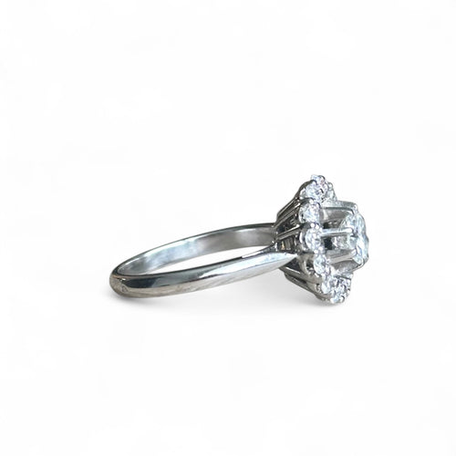 Bague 52 Bague Halo en or blanc 58 Facettes 369