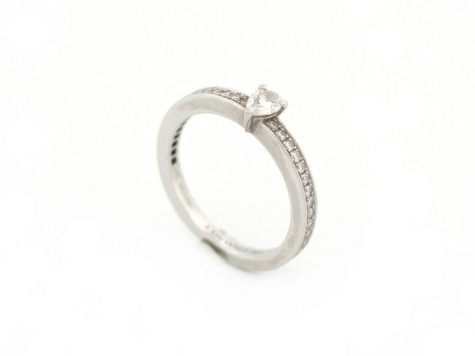 Bague 54 bague CHAUMET triomphe josephine eclat d'eternite platine 58 Facettes 259901