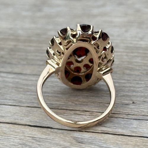 Bague 59 Bague marquise en or rose, grenats 58 Facettes 281