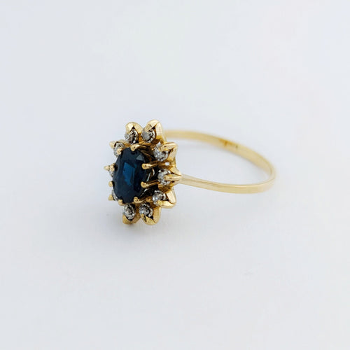 Bague Bague en or jaune  et saphir 58 Facettes 32828