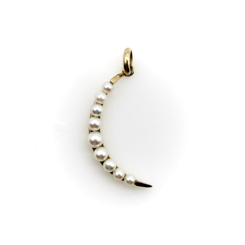 Pendentif Pendentif croissant de lune en or jaune, style moderne du milieu du siècle, orné de perles 58 Facettes A2006U