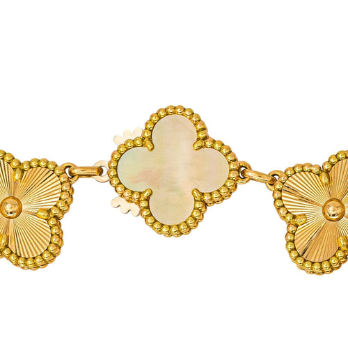 Montre Van Cleef & Arpels  Montre Sweet Alhambra Or jaune Diamant, Nacre 58 Facettes 4668036RV