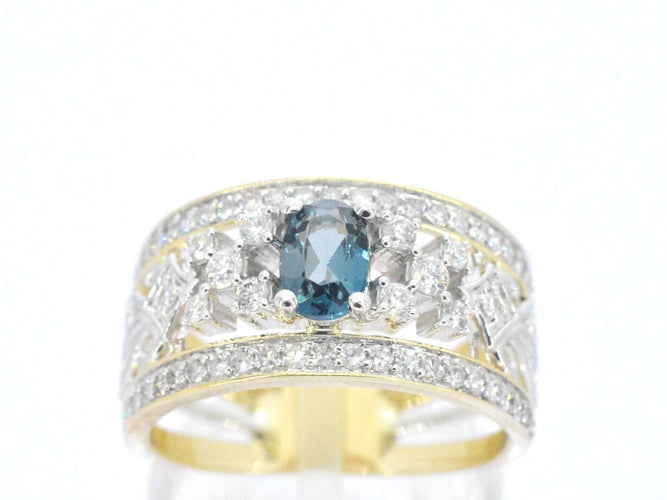 Bague 54 Bague exclusive en or sertie de diamants et d'une pierre précieuse 58 Facettes 2329