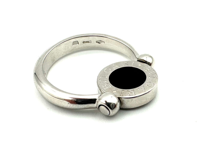 Bague 54 BVLGARI. Collection "BVLGARI-BVLGARI", bague 2 ors et onyx 58 Facettes
