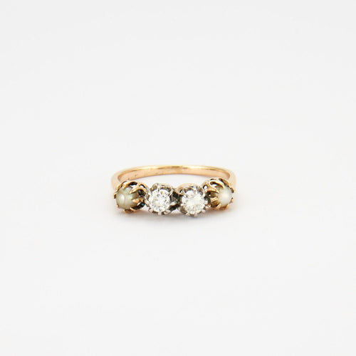 Bague 55 Bague diamants et perles 58 Facettes