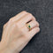 56.5 Bague vintage or jaune diamants émeraude. 58 Facettes