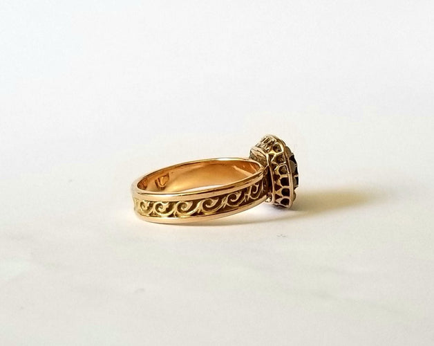 Bague 55 Bague or jaune 18k - Saphir 0.70 carats et perles - Tdd 55/56 - 5.41 grs 58 Facettes