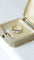 Bague 53 Bague jarretière perles et diamants 58 Facettes