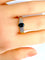 Bague 59 Bague jonc bandeau en or jaune 18 carats, saphir et 28 diamants 58 Facettes AB374