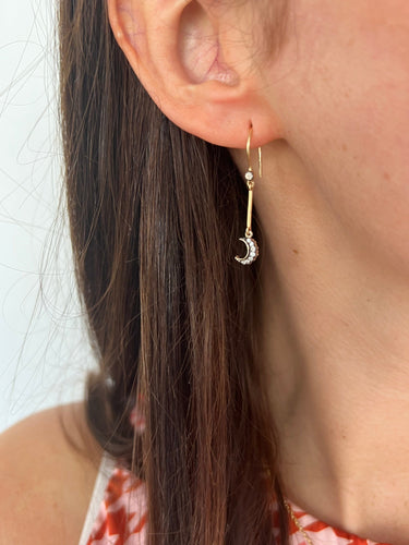 Boucles d'oreilles Gold, diamonds and moonstone earrings 58 Facettes