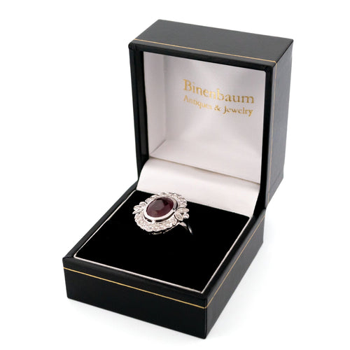 Bague 56 Bague rubis entourage diamants 58 Facettes 71B6100F25574B948979BEE5BAEE5E92