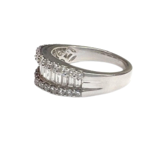 Bague SORTIJA MODERNA EPOCA CONTEMPORÁNEA SIGLO XX de ORO con DIAMANTES 58 Facettes Q210B