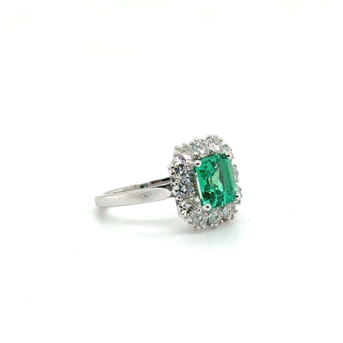 Bague 53 Bague Marguerite Or blanc Émeraude 1,69 carats et Diamants 58 Facettes 1.0000493/1