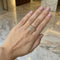 Bague 58 Bague tubulaire en or jaune sertie de diamants taille brillant 58 Facettes 22823