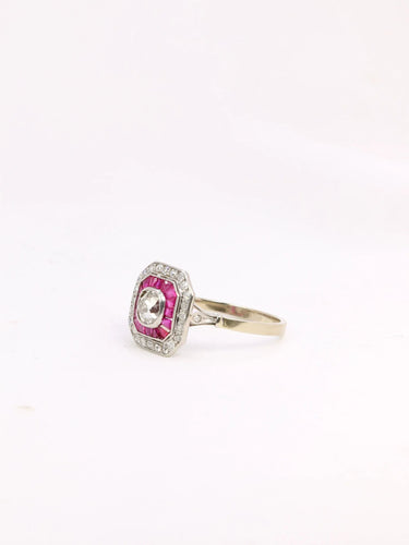 Bague 59 Bague Art Déco diamants taille ancienne et rubis calibrés 58 Facettes J305