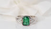 Bague 54 Bague en or blanc, émeraude et diamants 58 Facettes 31390