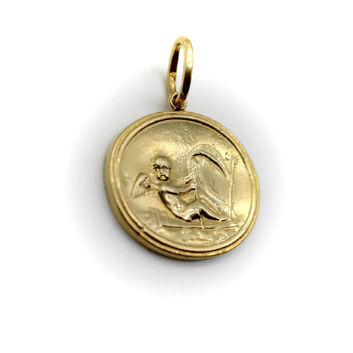 Pendentif Médaillon Cupidon de style néo-classique en or 14 carats 58 Facettes
