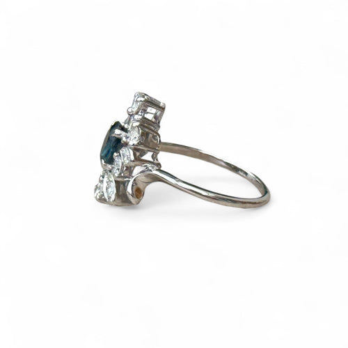 Bague 58 Bague fleur or blanc, saphir et diamants 58 Facettes 256