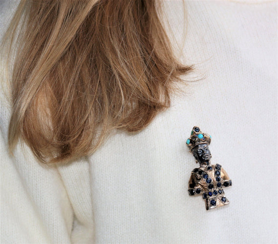 Broche Moretto Blackamoor broche or jaune 18k saphirs turquoises 58 Facettes 377
