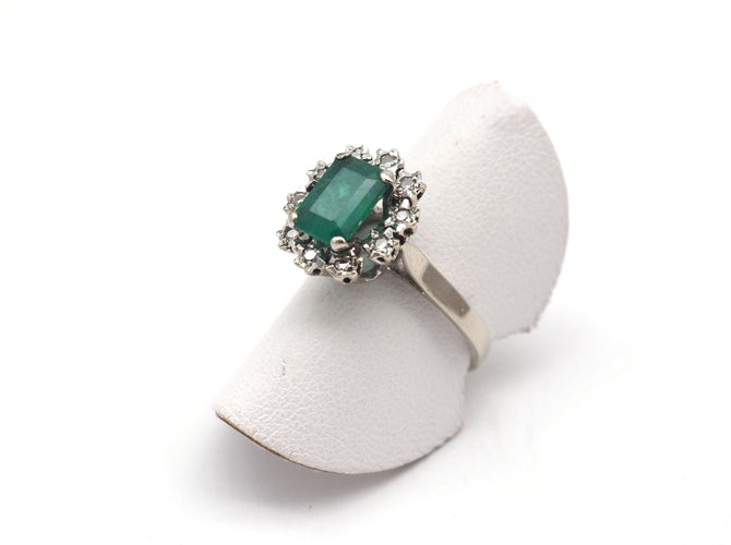 Bague Bague marguerite en or blanc 750, émeraude et diamants 58 Facettes