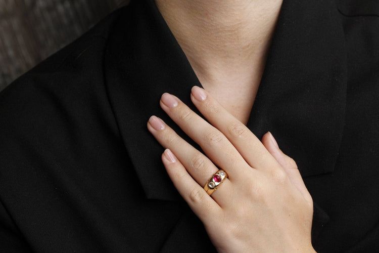 Bague 59 Bague "Trilogie" Or jaune Rubis Diamants 58 Facettes