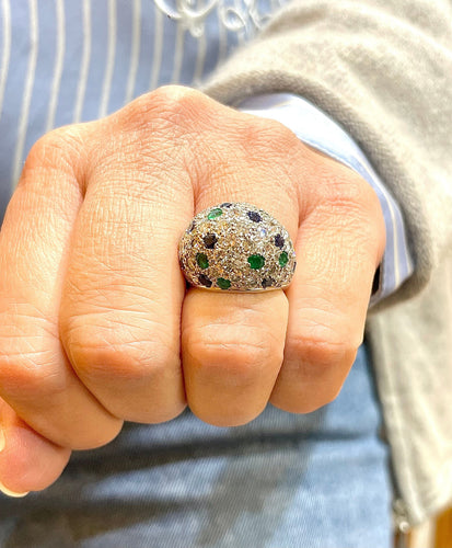 Bague 50 Bague et boucles d’oreilles en platine , diamants , saphirs , émeraudes 58 Facettes