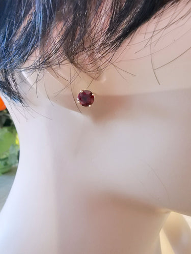 Boucles d'oreilles Clous d'oreilles Grenats Ø 6 mm 58 Facettes AA 1508