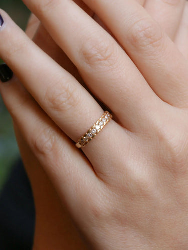 Bague 54 Demi-Alliance américaine en or jaune et diamants 0,18 ct 58 Facettes J103