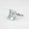 Bague Bague en or blanc 14 carats avec aigue-marine 12 carats, taille émeraude cocktail, taille 6,5, bijoux fins 58 Facettes G13435