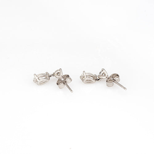 Boucles d'oreilles Petites boucles d'oreilles pendantes en diamant, platine, tailles mixtes, bijoux fins, tailles poire 58 Facettes G14057
