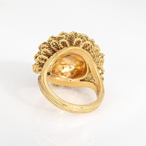 Bague Bague vintage années 60 en or jaune 18 carats, sertie de diamants et de rubis, taille 5,25, bijou cocktail à motif floral. 58 Facettes G13995
