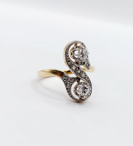 Bague 51 Bague toi et moi antique or jaune, diamants, monture à enroulement (circa 1900) 58 Facettes A05284