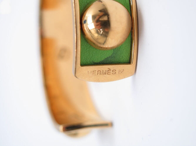 Bracelet bracelet HERMES jonc en cuir vert et metal dore en metal 58 Facettes 272252
