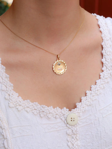 Pendentif Médaille amour Augis ronde Plus qu'hier moins que demain or jaune rubis 58 Facettes J478