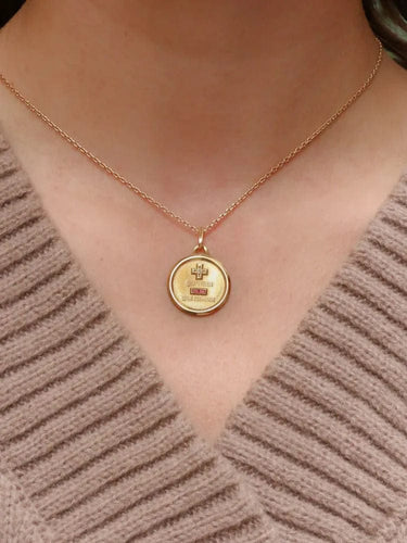 Pendentif AUGIS - Médaille amour ronde or jaune diamant rubis 58 Facettes J507
