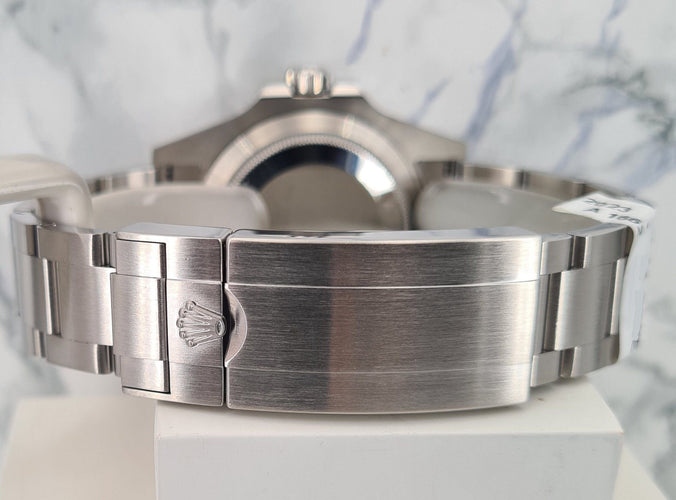 Montre Rolex - Montre Submariner sans date 58 Facettes 124060LN-1
