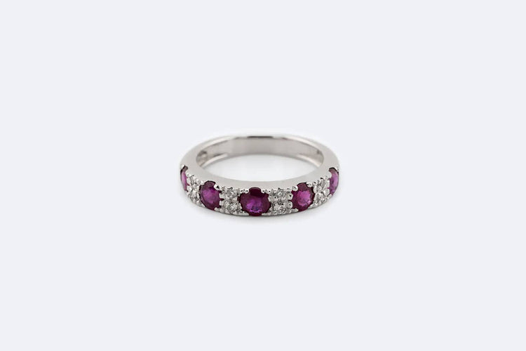 Bague 15 / Oro Bianco Anello in oro bianco con rubini e diamanti 58 Facettes ANL628