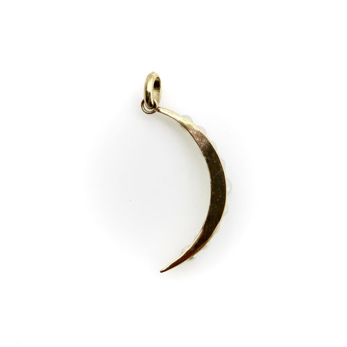 Pendentif Pendentif croissant de lune en perle, or 14 carats, style moderne du milieu du siècle 58 Facettes A2006U