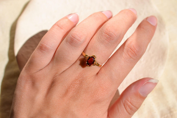 Bague 55 Bague quadrilobée or jaune grenat 58 Facettes Ref3505