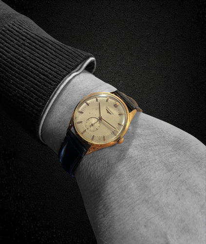 Montre Longines, années 1950, boîtier en or, calibre 23Z, référence 6667 58 Facettes