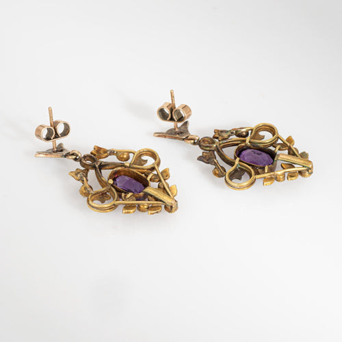 Boucles d'oreilles Boucles d'oreilles anciennes de style édouardien, améthyste, émail blanc, or jaune 14 carats, pendantes de 3,8 cm 58 Facettes G14208
