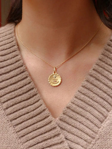 Pendentif Médaille amour Augis ronde Plus qu’hier moins que demain or jaune rubis 58 Facettes J499