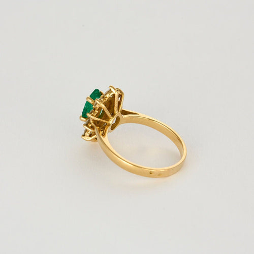 Bague 56 Bague navette, or jaune, diamants et émeraude 58 Facettes SMA01091