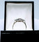 Bague ronde Art Déco en or gris et platine sertie de diamants et saphirs