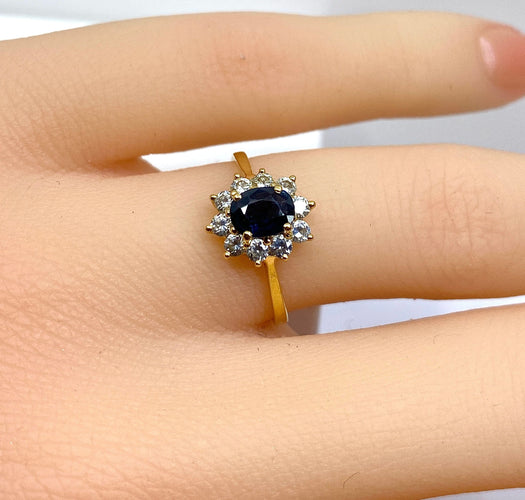 Bague en or jaune 18 carats, saphir et diamants