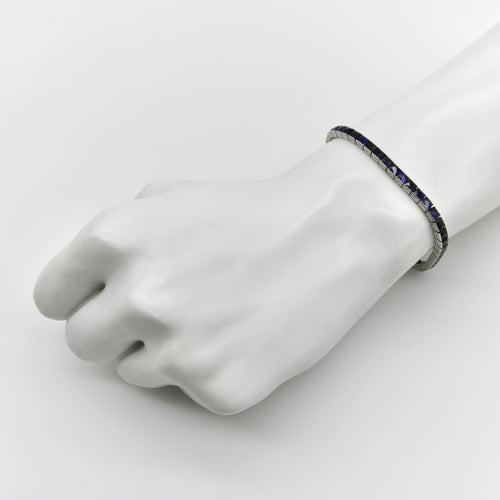 Bracelet Bracelet classique Art Déco en platine et saphir 58 Facettes A20020